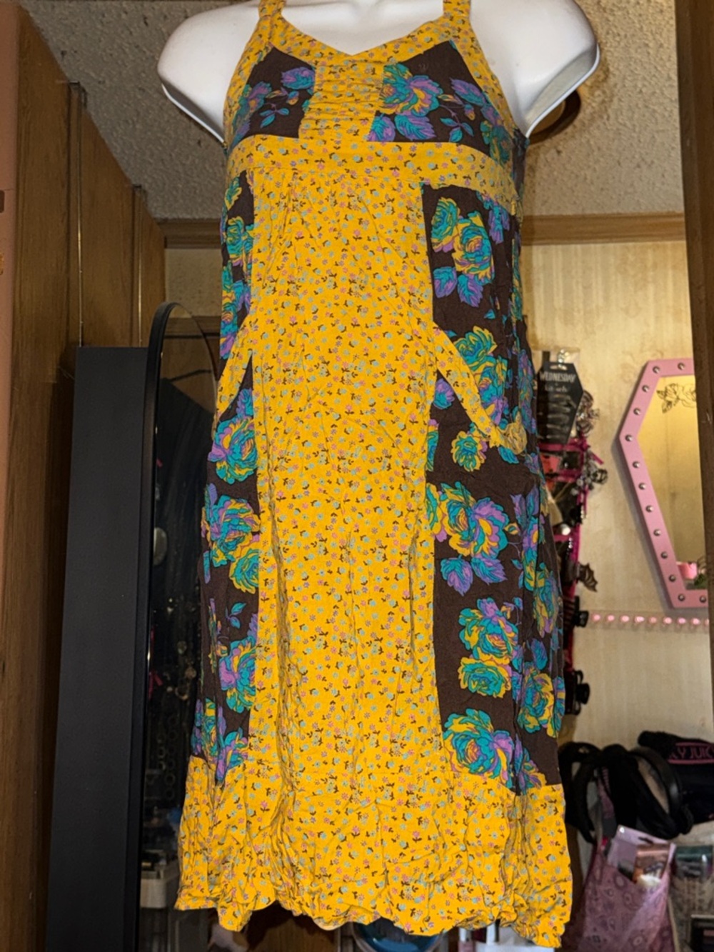 Mossimo Brand Colorful Dress!!